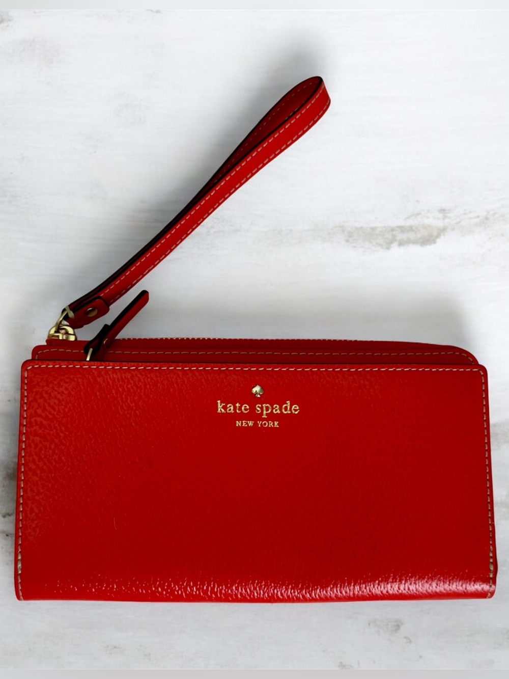 Kate Spade Grand Street Layton Women's Red Leather Wallet Wristlet. ❤️